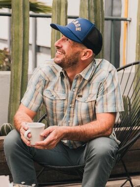 Howler Bros. Genuine H-Bar-B Snapshirt